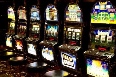 Live Sic Bo betting interface showing bet types and odds